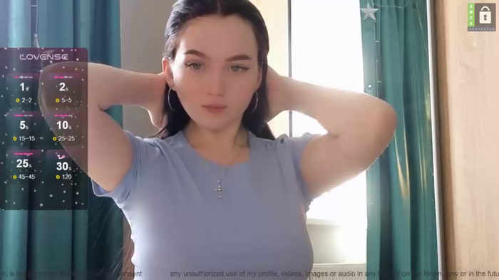 small_blondee