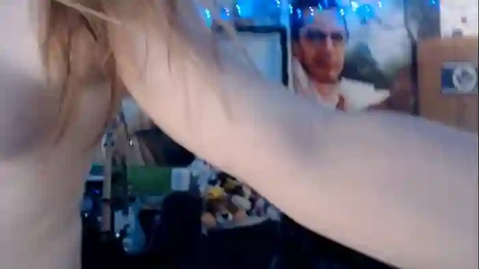 2024/04/03/chaturbate-katiecutie_5-03-43-53