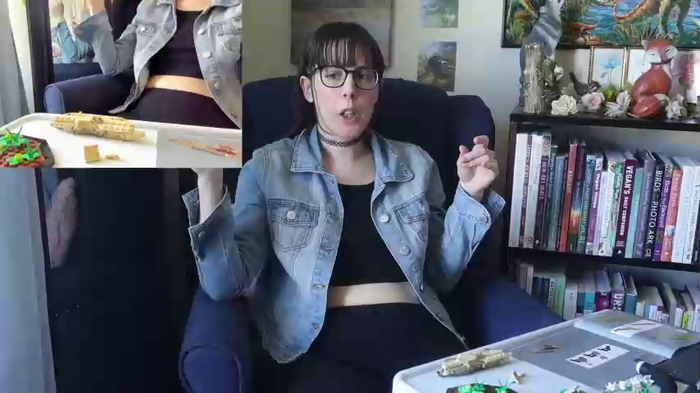 ellynaomi