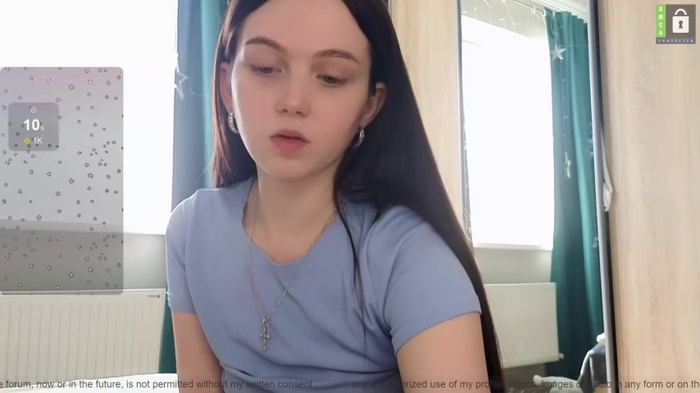 small_blondee