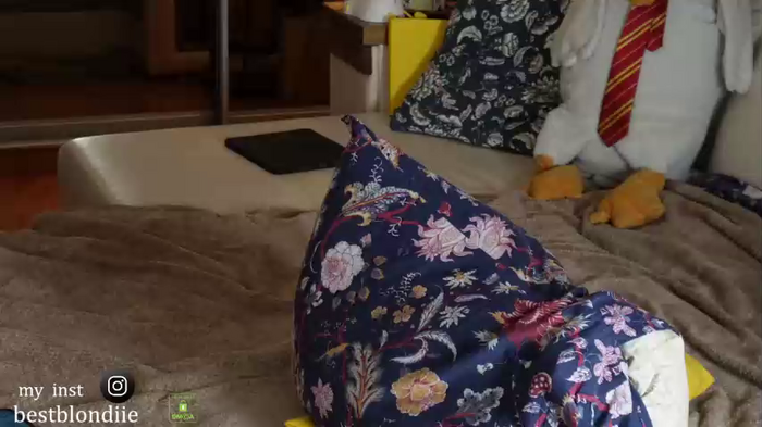 bestblondiiecb