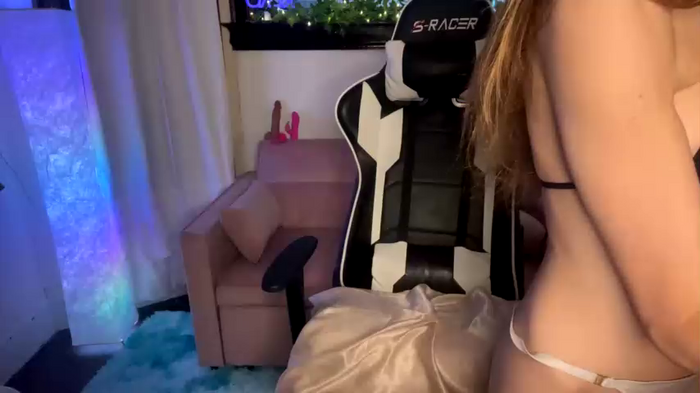 petitegirluvsdick