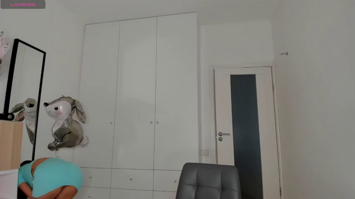 xxx_leila