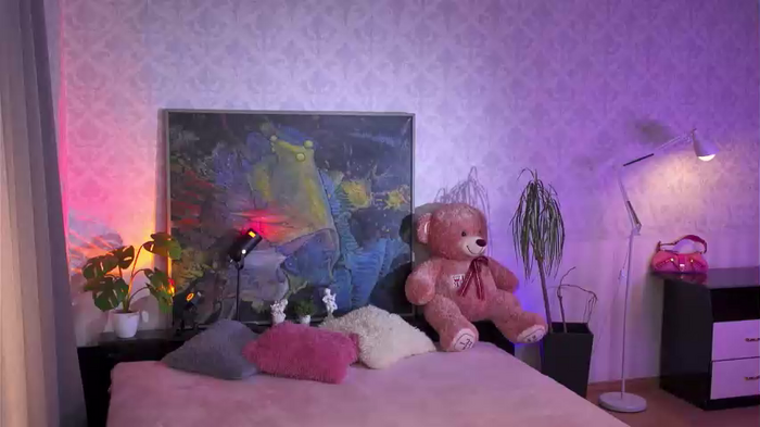 ella_knockers_xl
