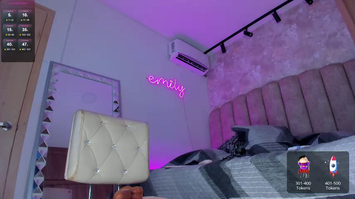 emily_____