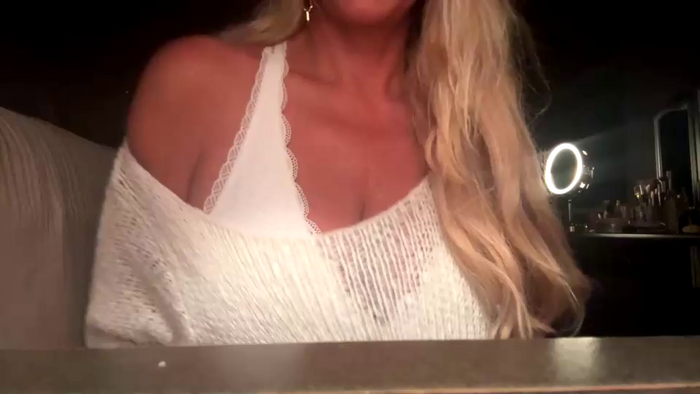 hotmom2222