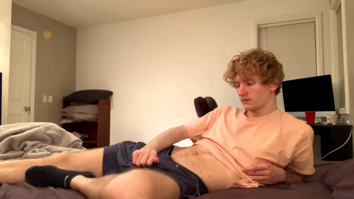blonde_boi99