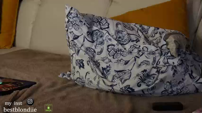 bestblondiiecb