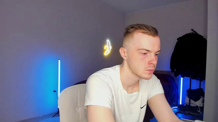 toohornyserj