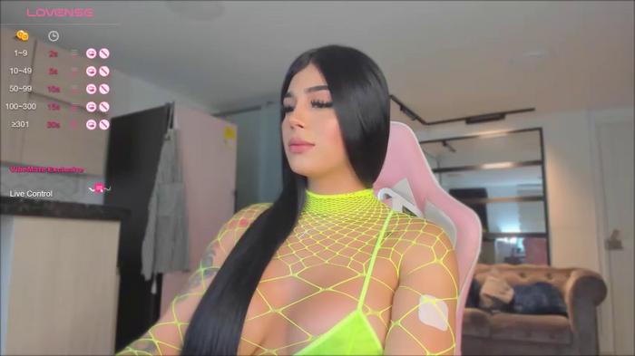 sofiia_pink