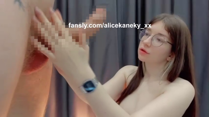 alicekaneky_xx