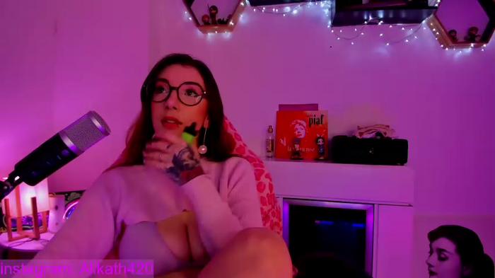 thecosmicgirl