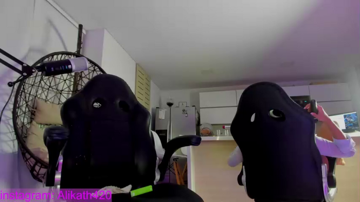 thecosmicgirl