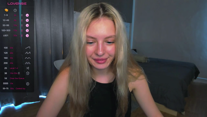 Nensi_blond