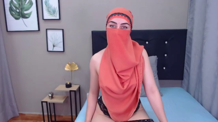 aliah-manzur