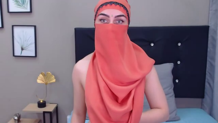 aliah-manzur
