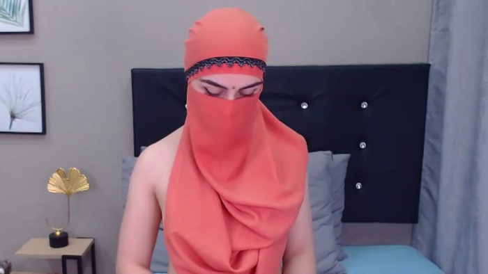aliah-manzur
