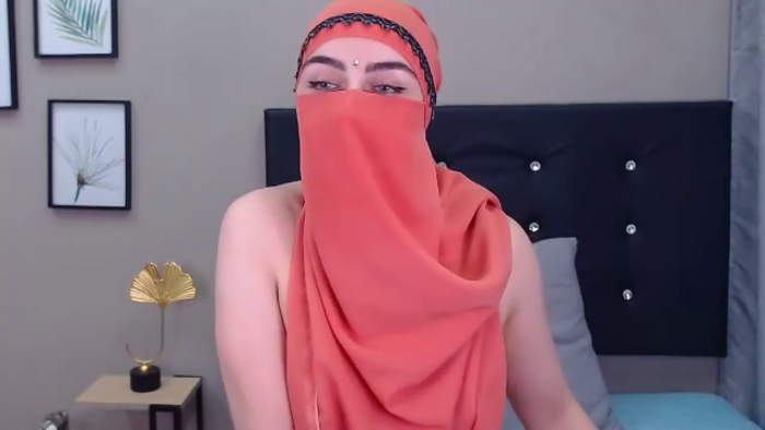 aliah-manzur