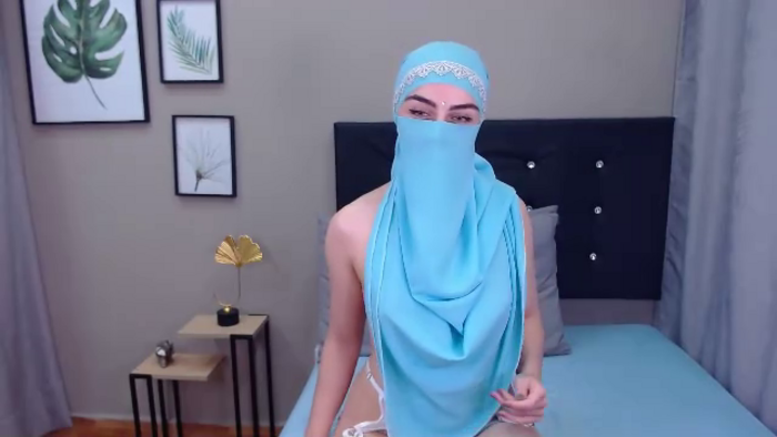 aliah-manzur