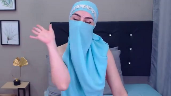 aliah-manzur