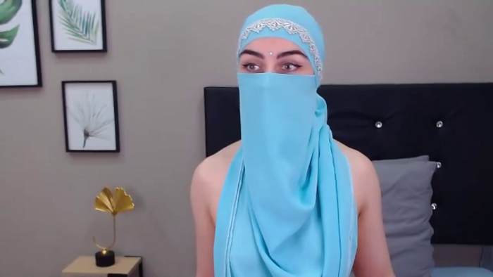 aliah-manzur