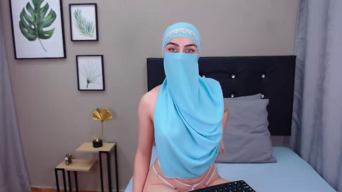 aliah-manzur