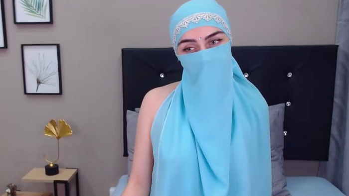 aliah-manzur