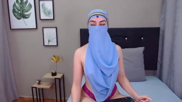 aliah-manzur