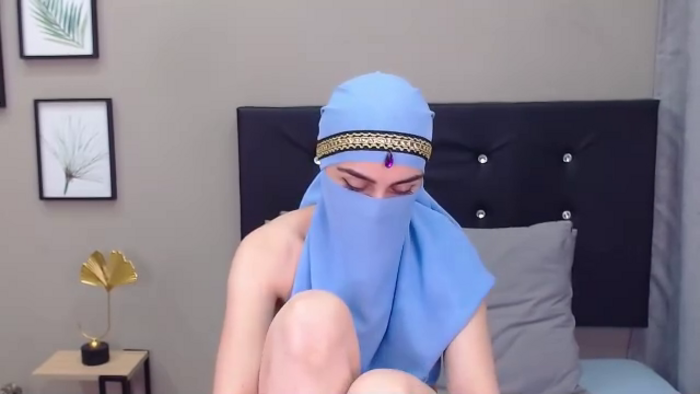 aliah-manzur