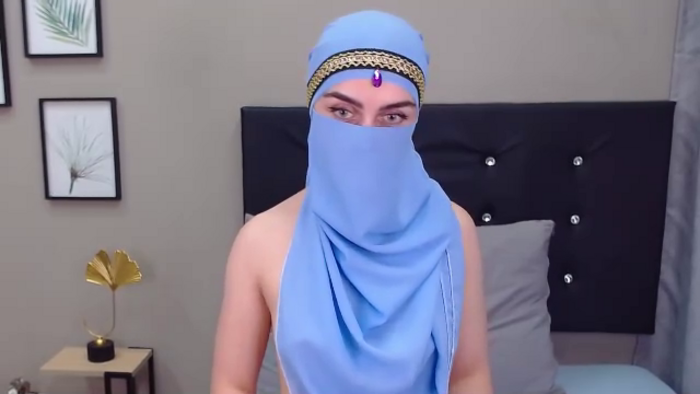 aliah-manzur