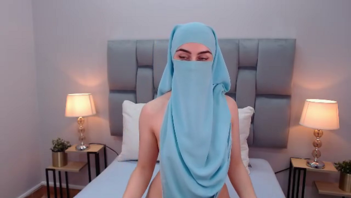aliah-manzur