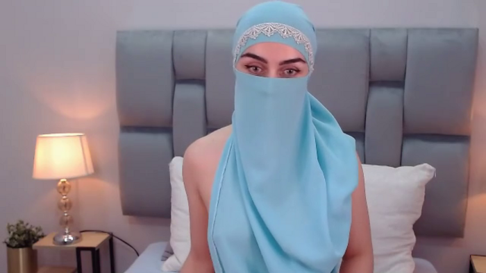 aliah-manzur
