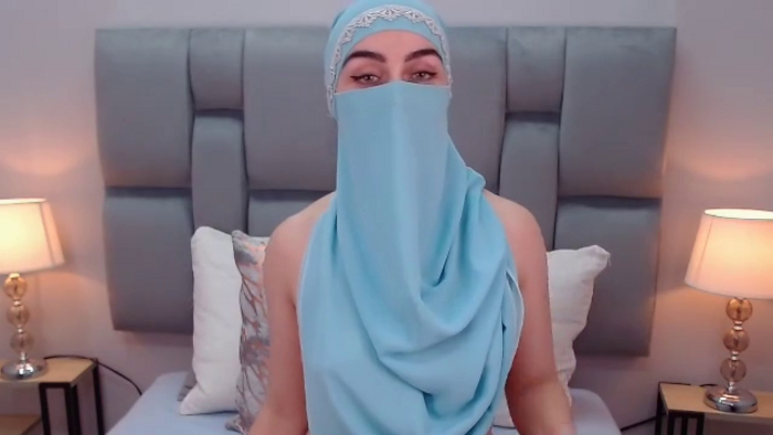 aliah-manzur