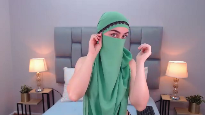 aliah-manzur