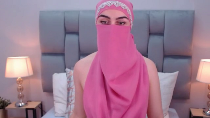 aliah-manzur