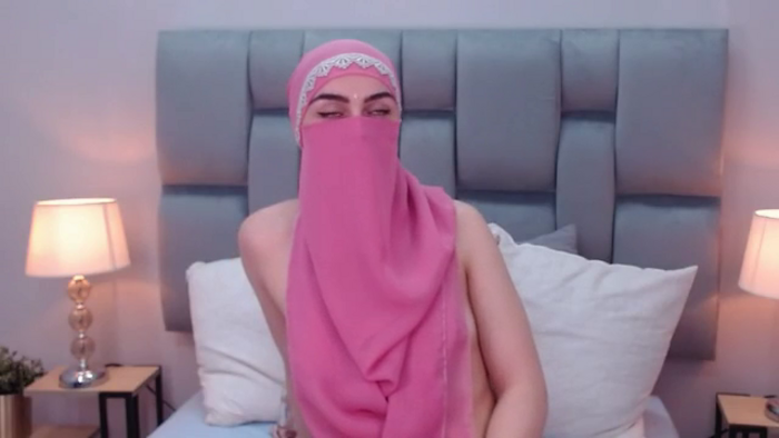 aliah-manzur