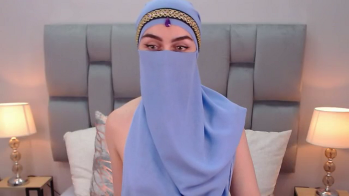aliah-manzur