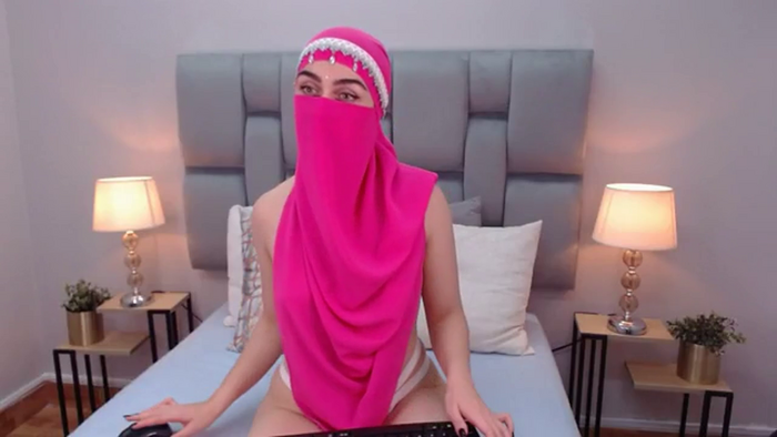 aliah-manzur