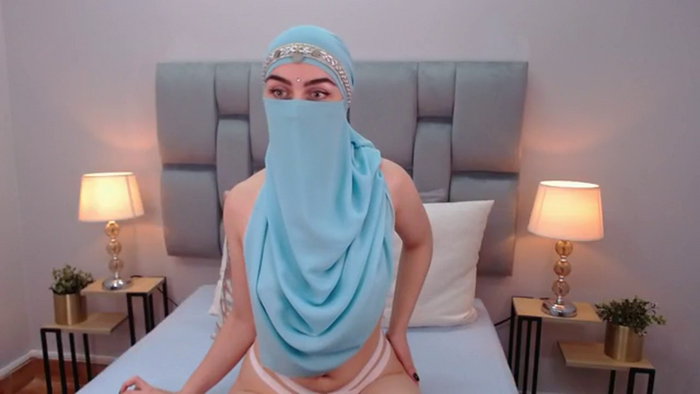 aliah-manzur