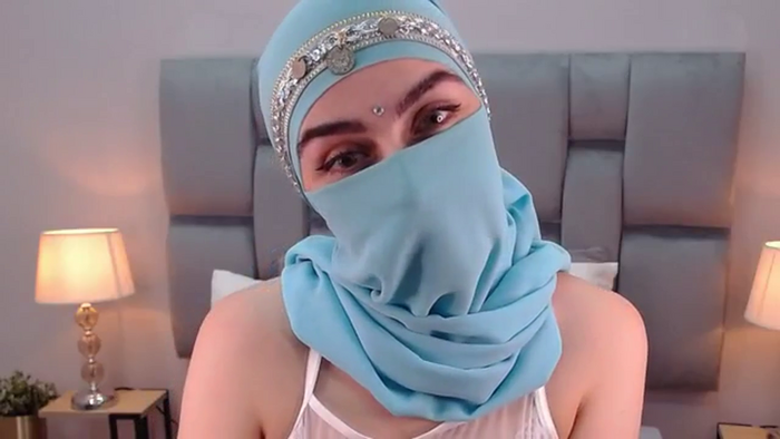 aliah-manzur