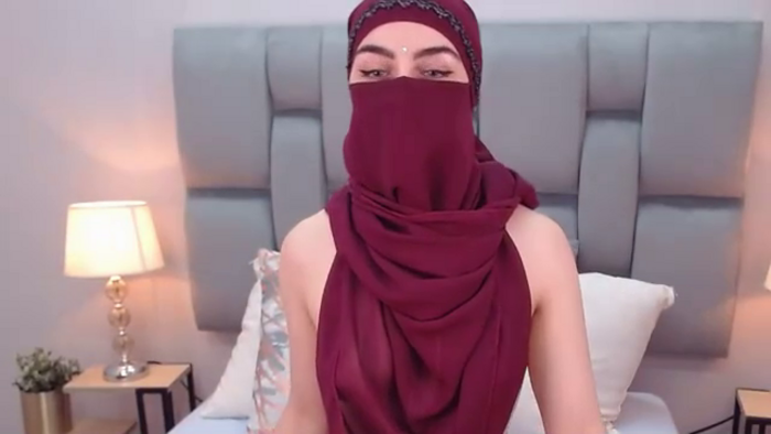 aliah-manzur