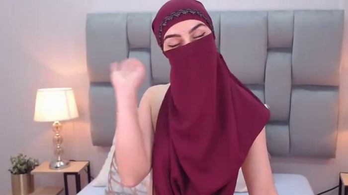 aliah-manzur