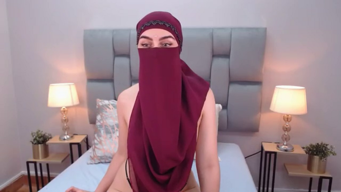 aliah-manzur