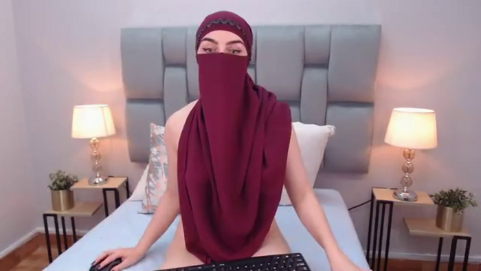 aliah-manzur