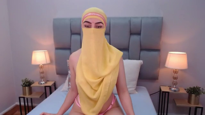 aliah-manzur