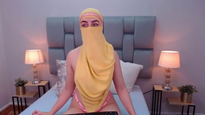 aliah-manzur
