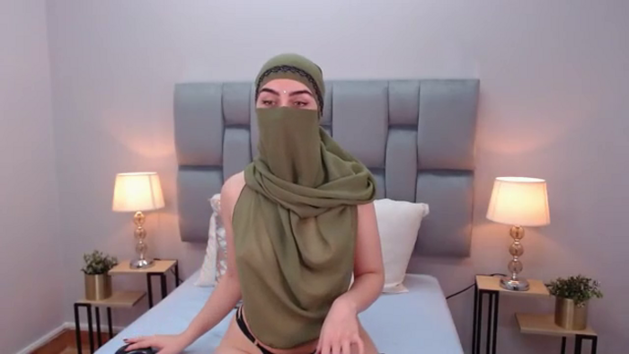 aliah-manzur