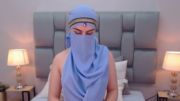 aliah-manzur