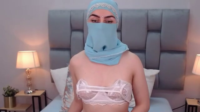 aliah-manzur