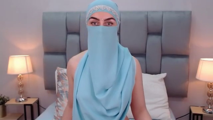 aliah-manzur